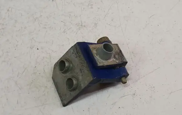 Peugeot 206 Front door upper hinge 