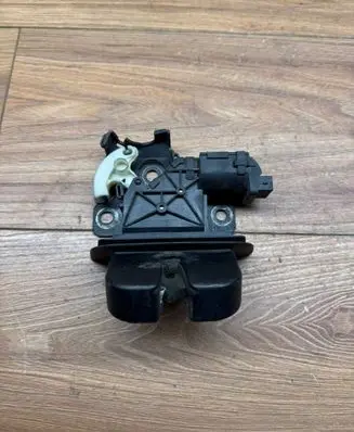 Audi A3 S3 A3 Sportback 8P Tailgate/trunk/boot lock/catch/latch 8P4827505B