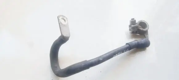 Volkswagen PASSAT B6 Positive cable (battery)