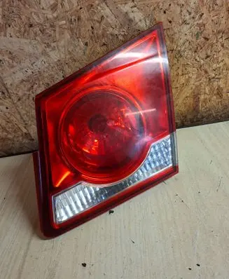 Chevrolet Cruze Tailgate rear/tail lights 