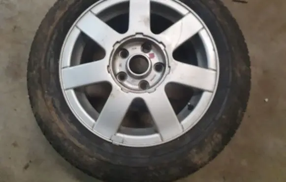 Volkswagen Golf VII R15 spare wheel 3B0601025A PASSATB5