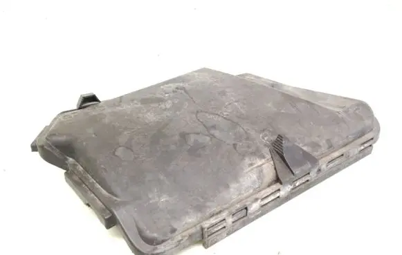 Mercedes-Benz E W211 Fuse box cover A2115400182