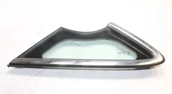 KIA Ceed Front triangle window/glass 