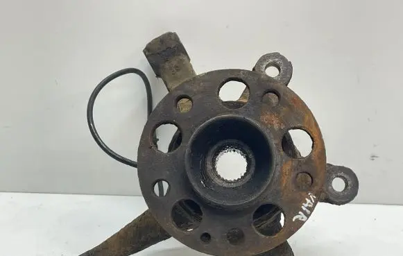 Mercedes-Benz B W245 Front wheel hub