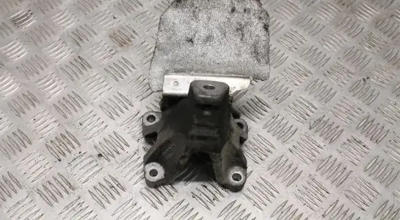 Audi A5 8T 8F Engine mounting bracket 8K0199307AQ