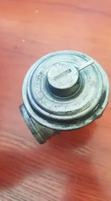 BMW 7 E65 E66 EGR valve 7785452