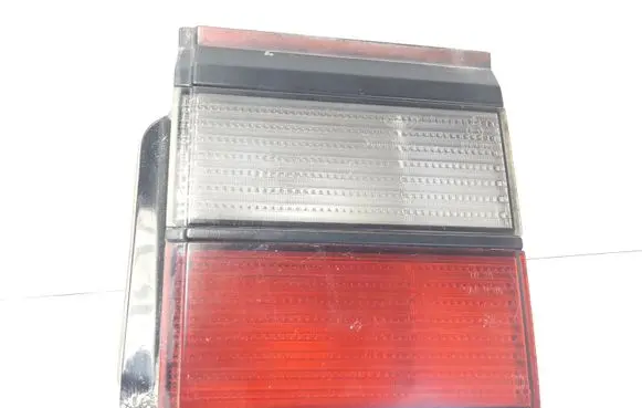 Volkswagen PASSAT B3 Tailgate rear/tail lights 357945108