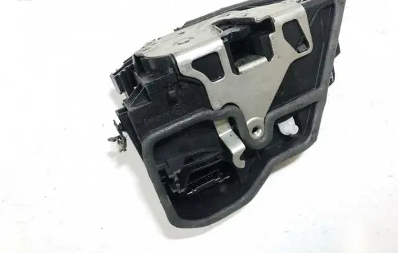 BMW 5 F10 F11 Rear door lock 7202147 A046998