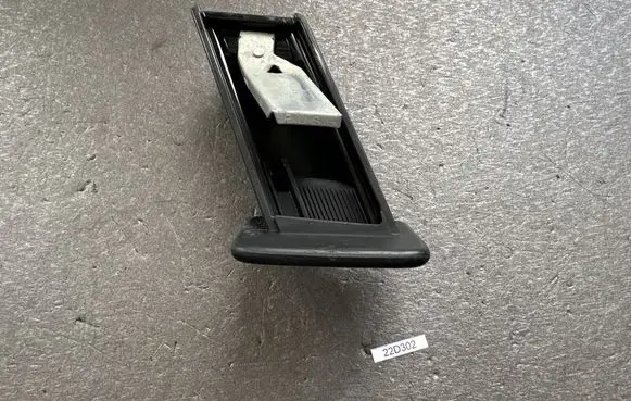 Nissan King Cab, Navara Car ashtray 68800VJ200