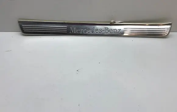 Mercedes-Benz S W222 Front sill trim cover A2226805335