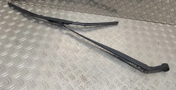 Toyota Verso Windshield/front glass wiper blade 
