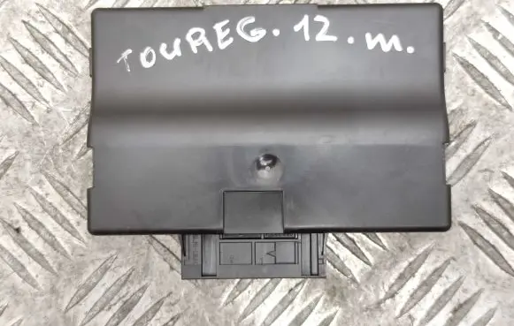 Volkswagen Touareg II Gateway control module 7P6907530F