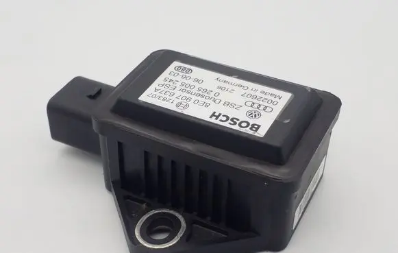 Audi A4 S4 B6 8E 8H ESP acceleration yaw rate sensor 8E0907637A 0265005245 0022607