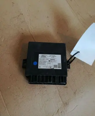 Ford Focus Comfort/convenience module 98AG15K600DC