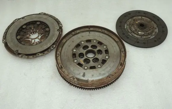 Fiat Sedici Dual mass flywheel 55354215 55217625