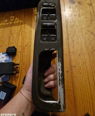 Volkswagen Golf IV Quarter vent window switch 1J4959857 03755000