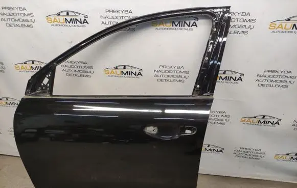 KIA Sorento Front door