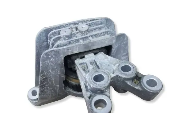 Chrysler Pacifica Engine mount bracket P68224746AD