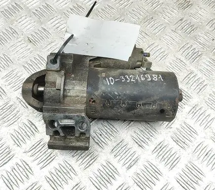 BMW X1 E84 Starter motor 8570383