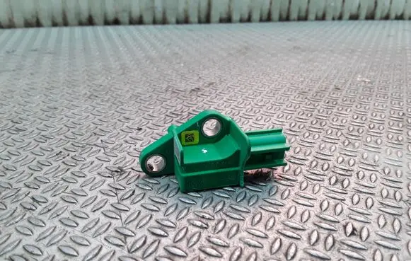 Audi A6 S6 C6 4F Airbag deployment crash/impact sensor 1K0909606C