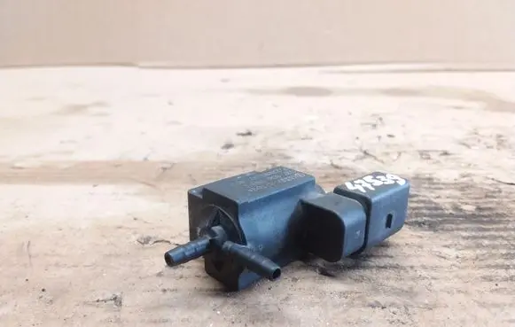 Skoda Octavia Mk2 (1Z) Turbo solenoid valve 037906283C 07T094