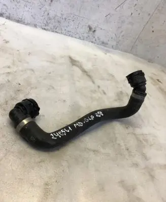 Mercedes-Benz GLA H247 Engine coolant pipe/hose A2475010764