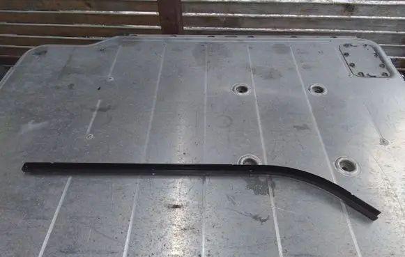 Peugeot Traveller Sliding door upper top rail 29054E05D