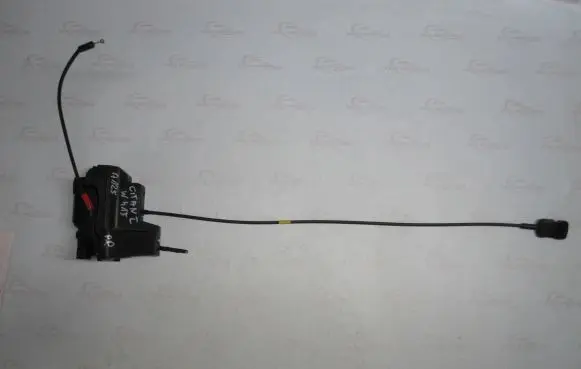 Mercedes-Benz Citan W415 Front door lock 8200497605