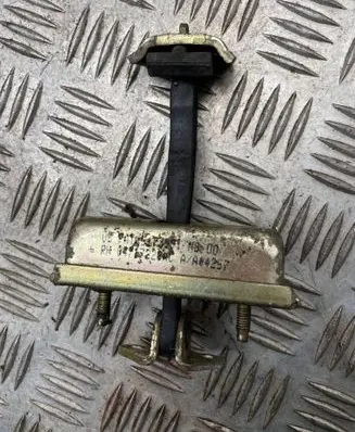 Chrysler Voyager Front door check strap stopper 04717228ac