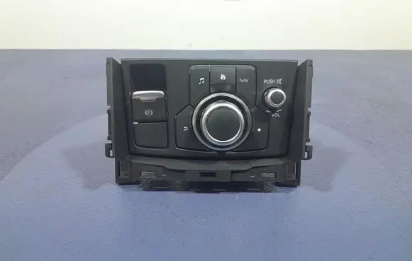 Mazda 3 III Head unit multimedia control GMJ666CM0A