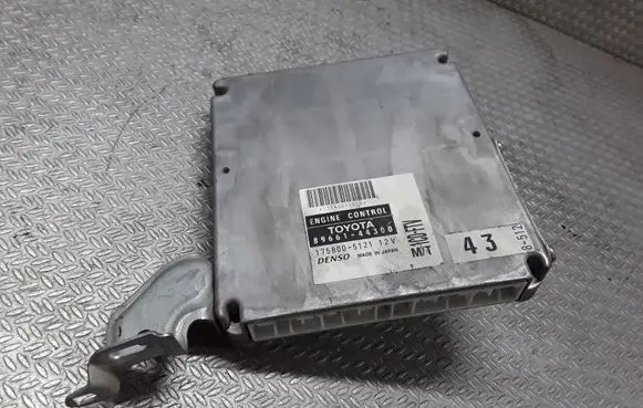 Toyota Avensis Verso Engine control unit/module 8966144300 1758005121