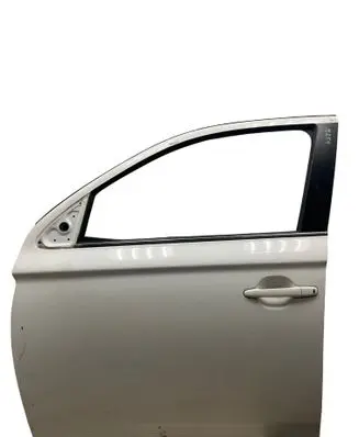 Mitsubishi Outlander Front door
