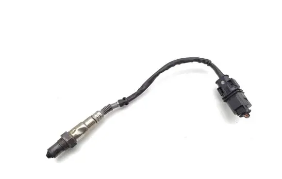 Hyundai i40 Lambda probe sensor 393502A640 9025050139