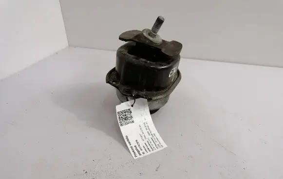 BMW X5 E70 Engine mount bracket 6773817