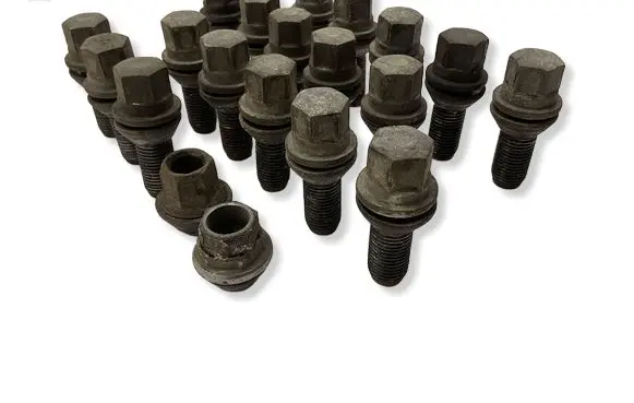 Renault Laguna III Anti-theft wheel nuts and lock 