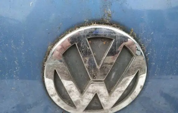 Volkswagen Polo IV 9N3 Manufacturer badge logo/emblem 