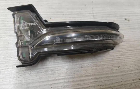 Ford Focus Mirror indicator light 21992817 212930619