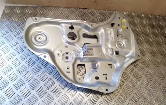 Hyundai ix35 Rear window lifting mechanism without motor 834802Y050