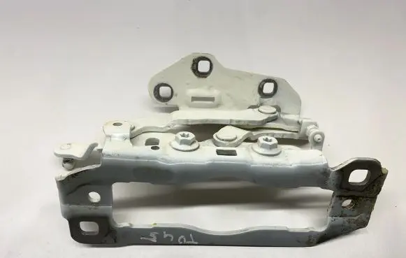 Mercedes-Benz CLS C218 X218 Engine bonnet/hood hinges A2048800728