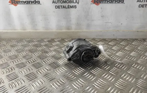 Citroen Berlingo Vacuum pump 01561C2