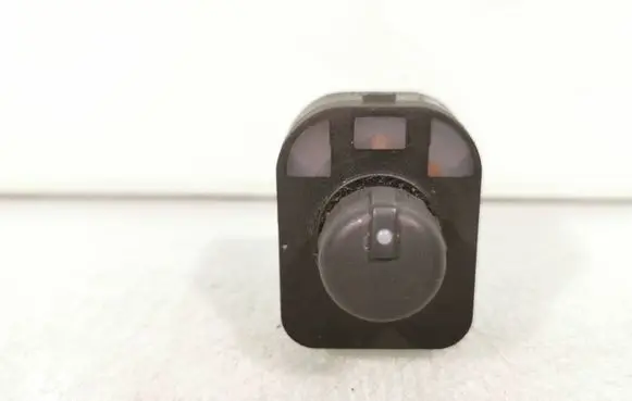 Audi A4 S4 B7 8E 8H Wing mirror switch 8E0959565