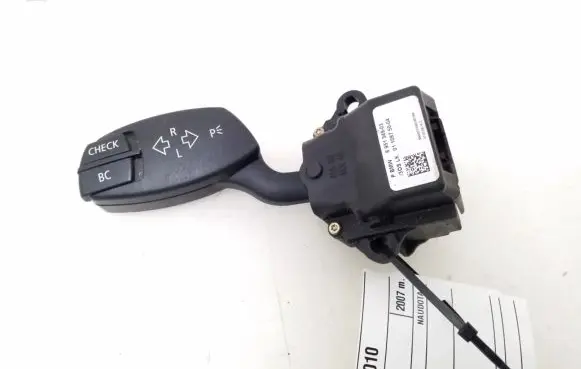 BMW 5 E60 E61 Indicator stalk 6951349