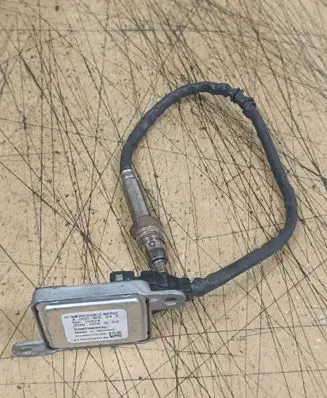 Mercedes-Benz V Class W447 Lambda probe sensor A0009058411