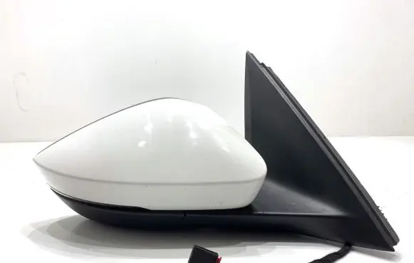 Skoda Scala Front door electric wing mirror 