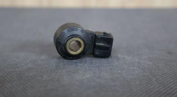 Detonation knock sensor