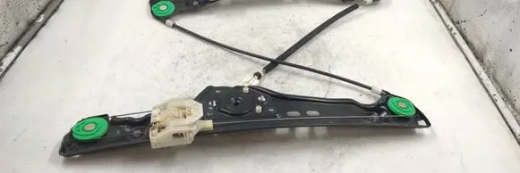 BMW 3 E90 E91 Front window lifting mechanism without motor 7060266 7140588