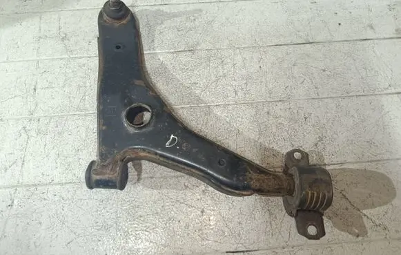 Volvo S40, V40 Front lower control arm/wishbone