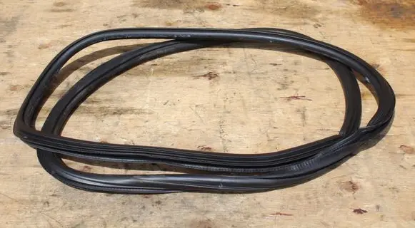 Audi A4 S4 B9 Front door rubber seal 8W0831721
