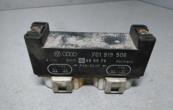 Volkswagen Transporter - Caravelle T4 Coolant fan relay 701919506 899978