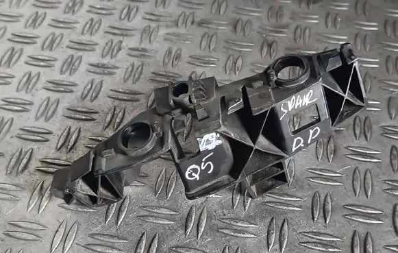 Front bumper mounting bracket